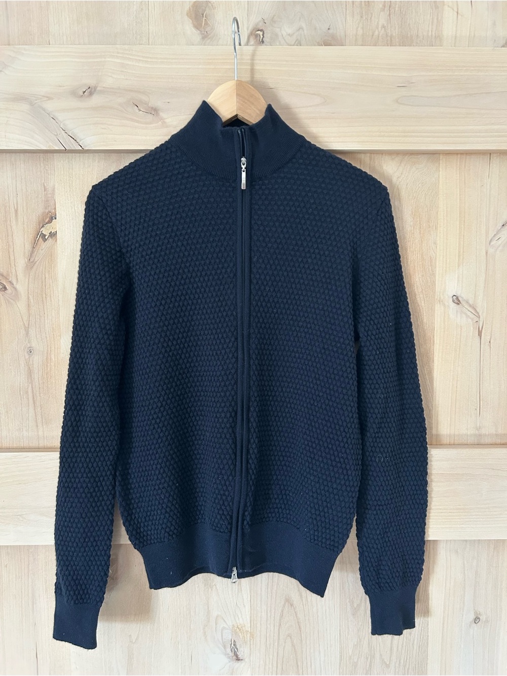 Gran Sasso Women’s 100% Virgin Wool full zip Navy sweater, size 48 Large, EUC